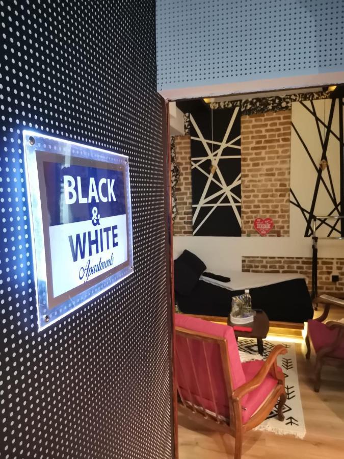 شقة Black & White Centar Free Parking سراييفو
